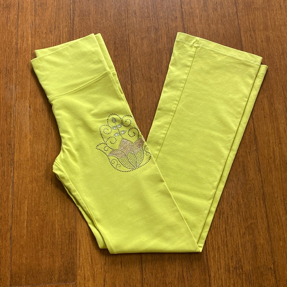 NWOT Lily Lotus 🪷 high rise flares sz S